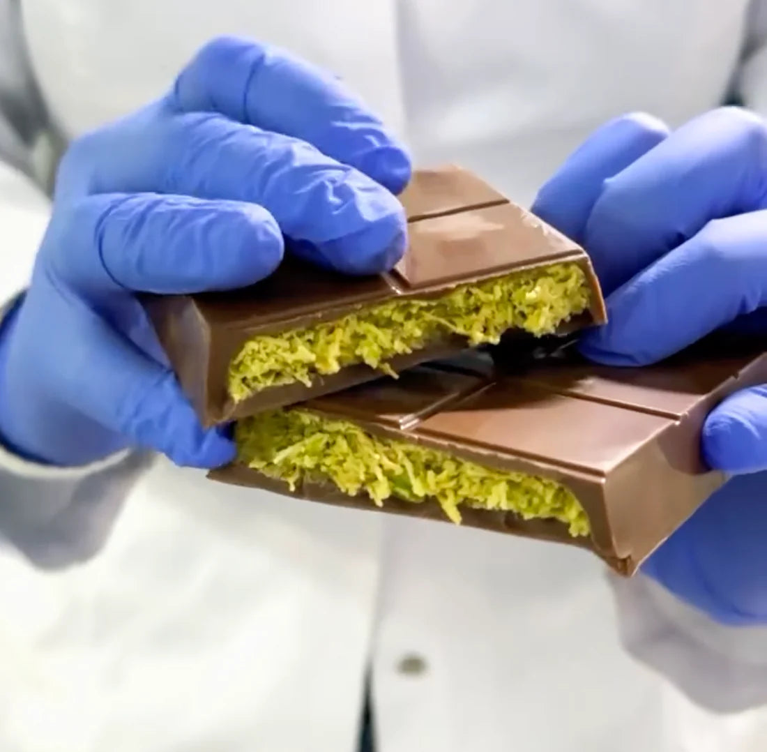 Konak Handmade Premium Dubai Chocolate Bar 200g