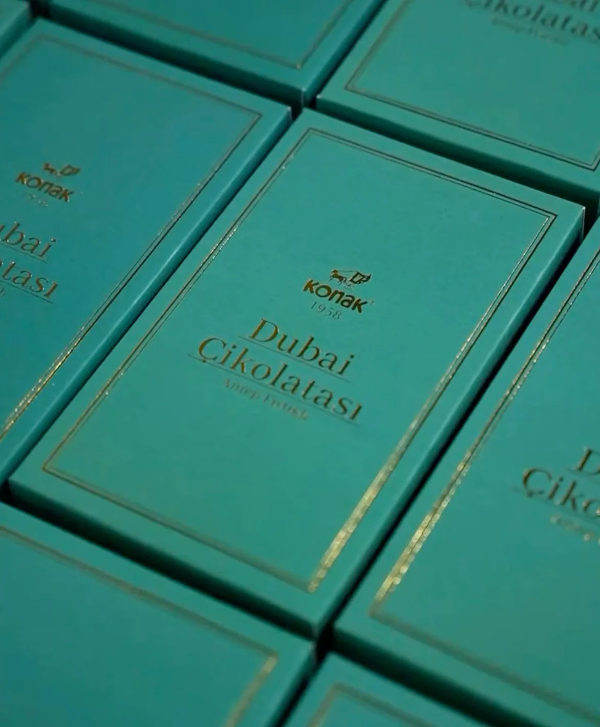 Konak Handmade Premium Dubai Chocolate Bar 200g