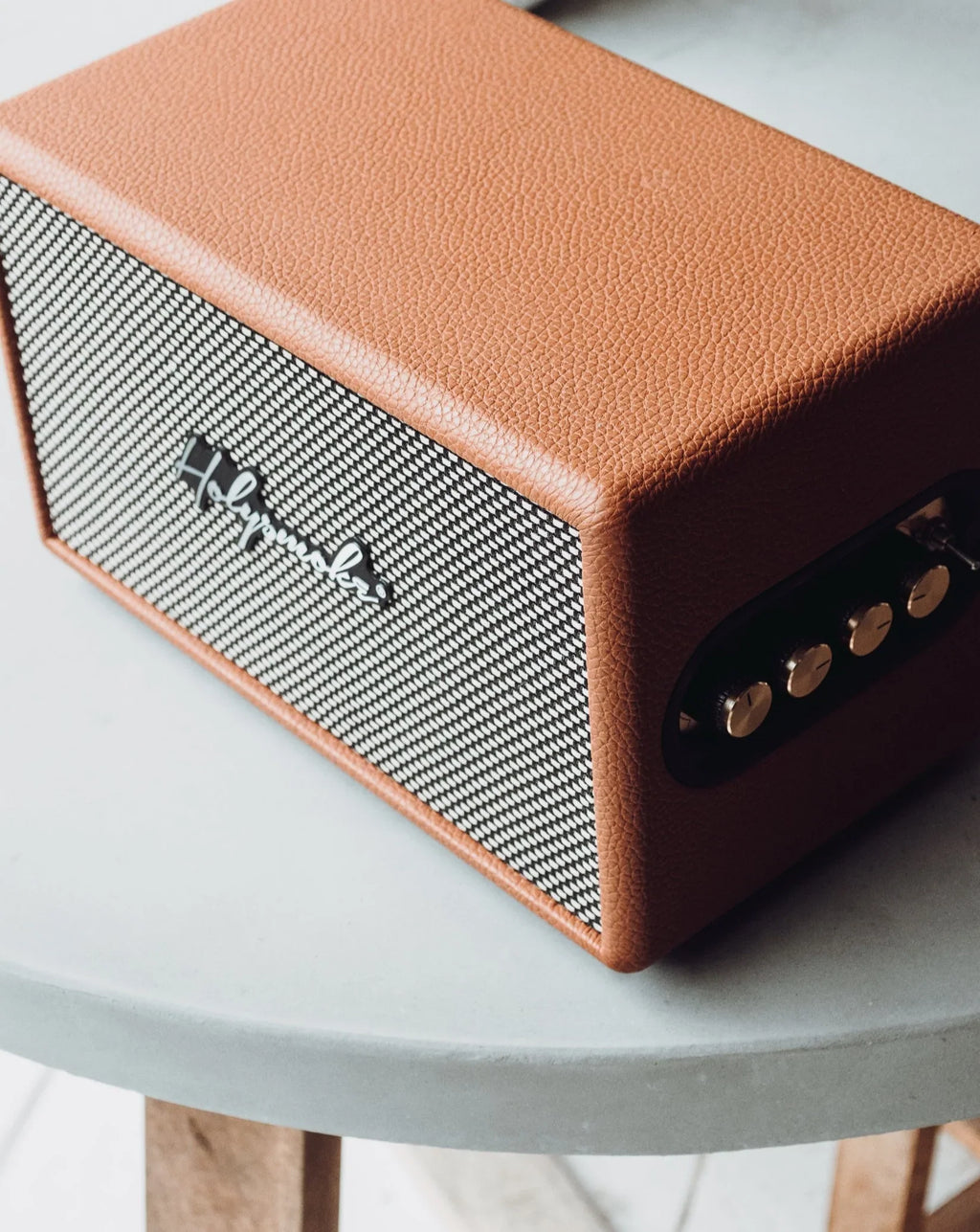 HolySmoke The Larry Retro Portable Bluetooth Speaker - Black - Damaged Box