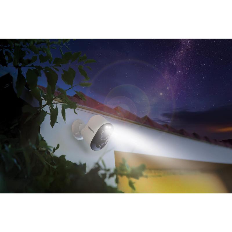 Uniden Guardian Outdoor Solo Bullet Spotlight Security Camera 4 Camera Kit