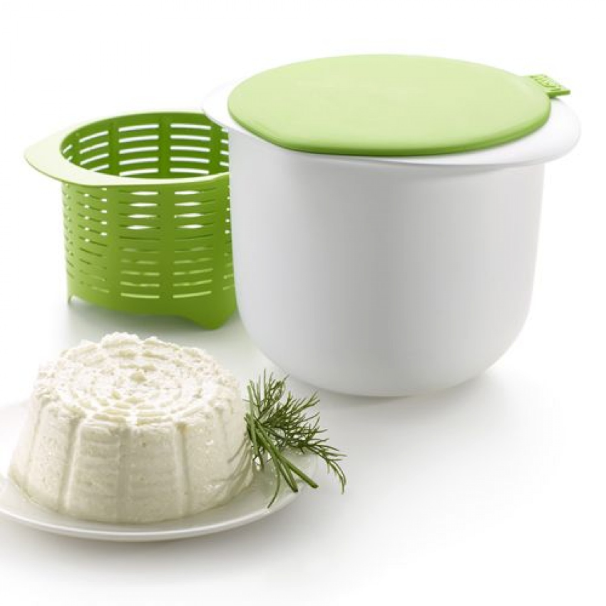 Lekue Cheese Maker