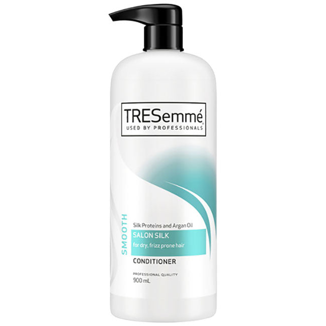 TRESemmé Silky Smooth Salon Silk Conditioner 900ml